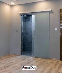 surgulu cam kapi banyo ic dekorasyonu duslar dusakabi n