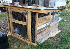 Chicken Coops Made Out Of Pallets Chicken Coop Pallets Pallet Ideas Easy Chicken Coop