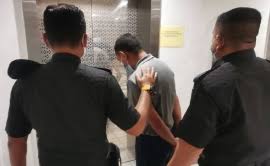 Beliau berkata, kes disiasat mengikut seksyen 420 kanun keseksaan. Tipu Rakan Ibu Tunggal Dipenjara 48 Bulan Dan Denda