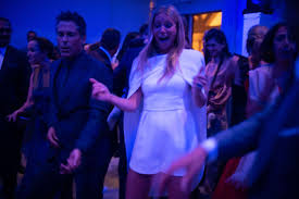 Gwyneth Paltrow Brad Falchuk Wedding Gp X Brad Tie The Knot Gwyneth Paltrow Celebrity Weddings Tent Wedding