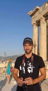 Με αφορμή λοιπόν την σημερινή μέρα, η αγγελική ανάρτησε στον προσωπικό της λογαριασμό στο instagram μια φωτογραφία με τον γοητευτικό γιο της και έγραψε στο caption: Aytos Einai O Koyklos Gios Ths Aggelikhs Nikoloylh Poy Kanei Kariera Sto Los Antzeles Eikones I Love Style