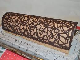 Buche Chocolat Caramel Et Insert Creme Brulee La Cuisine De Karinette Deco Chocolat Decoration Chocolat Recette Buche Chocolat