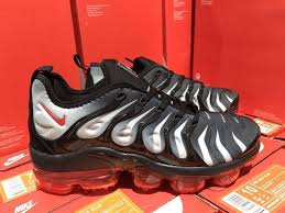Air Max Vapormax Plus Black And Red Authentic Nike Air Vapormax Plus Black Speed Red White Aq8632 001 Eur40 45 Mens On Sale Running Shoes For Men Running Shoes Sneakers Nike Air Vapormax
