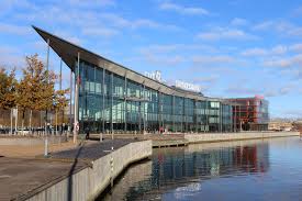 Listen to our live channels p1, p2, p3 and p4 among others or discover some of our 400 programs. P4 Goteborg Sveriges Radio Home Facebook