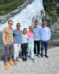 Favs (people and pics)❤️from our 7 night Alaska Cruise with stops at  Juneau, Skagway, Dawes Flaxier, and Victoria 🛳️🗻#amazingtrip  #alaskacruise #ovationoftheseas