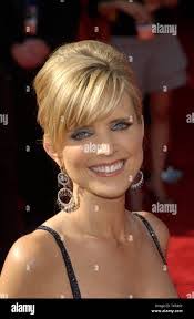 Courtney Leighton's Instagram, Twitter & Facebook