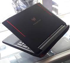 Laptop acer predator 17 memiliki resolusi layar full hd 1920 x 1080 pixel yang mampu menghasilkan tampilan gambar yang bening dan tajam. Jual Laptop Gaming Acer Predator 15 G9 592 Di Malang Jual Beli Laptop Bekas Kamera Service Sparepart Di Malang