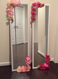 Transform A Mirror Into A Beauty Go One Step Further And Make It A Night Light Diy Floral Mirror Floral Mirror Diy Flower Mirror