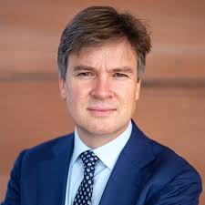 Watt has worked for abc news for 20 years as a news program producer and correspondent. Nick Watt
