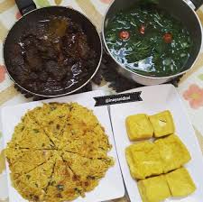 Dendeng Manis Aceh Balado Sayur Bening Bayam Martabak Mie Sayur Tahu Goreng Dendeng Bayam