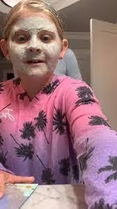 Sheree Gruber's Instagram, Twitter & Facebook