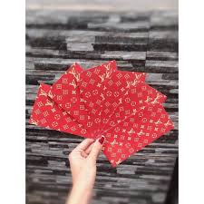 Mọi chuyện bắt đầu từ bài đăng của @oogoda1, một giáo viên dạy tiếng trung sống ở đài loan, trên twitter. Phan Bá»‹ch Sáºµn Combo 200 Bao Li Xi Lv Ä'á» Gia Sá»‰ Ä'áº¹p Sang Táº¿t 2021 Shopee Viá»‡t Nam