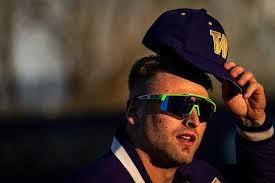 Washington Baseball falls 11-9 in high-scoring affair at Stanford