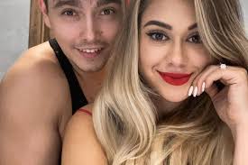 Sylwia Przybysz i Jan Dąbrowski wzięli ślub! Tak wyglądała para! [ZDJĘCIA] 