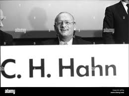 Carl horst hahn hi-res stock photography and images