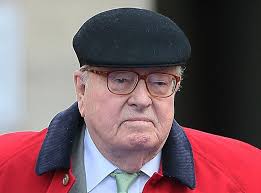 Ce ne sont pas les siennes, mais celles de son parti dont le nom va disparaître par la volonté de sa. Jean Marie Le Pen Sa Sante Est Alarmante