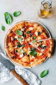 Die Perfekte Vegane Pizza Eat This Foodblog Vegane Rezepte Stories Rezept Vegane Pizza Pizza Lebensmittel Essen