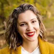 Brianna Egan's Instagram, Twitter & Facebook