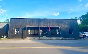 Step into Bob and Lisa Raveners' Franklin Home Where History, Style, and  Surprises Await