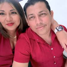 1964 Dodge Valiant · Coupe · 100 000 kilómetros Dodge valiant antiguo  proyecto el carro se entrega jalando, ojo, es el carro de las fotos  posteriores, se overjolió piso, baúl y capirote,