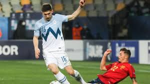 Reprezentacja słowenii pokonała czechy 3:0 (25:21, 25:19, 27:25) w ćwierćfinale mistrzostw europy siatkarzy i tym samym awansowała do 1/2 finału tego turnieju, gdzie zmierzy się z polską. Slowenia Czechy Mistrzostwa Europy U21 Transmisja Online Stream Na Zywo Gdzie Ogladac Sport Tvp Pl