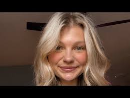 Brianna Brenner's Instagram, Twitter & Facebook