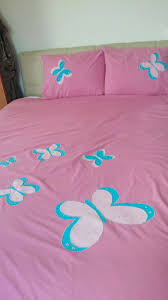 Sevda Adli Kullanicinin Yatak Ortusu Panosundaki Pin Yatak Ortusu