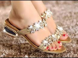 Women S Flat Sandals For Wedding Bridal Shoes For Girls Latest Designer Footwear For Girl S Wedding In 2020 Bridal Sandals Beautiful Sandals Coral Sandals