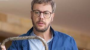 O Negócio (TV Series 2013–2018)