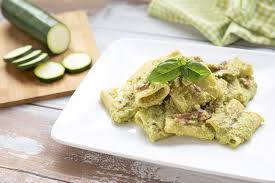 Paccheri Cremosi Speck E Zucchine Fatto In Casa Da Benedetta Rossi Ricetta Ricette Idee Alimentari Pesto Di Zucchine