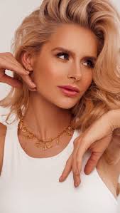 BTS of Grace&Glory’s new collection’s photoshoot. What a blessing to work  with such an amazing team, sharing beautiful jewelry with deep meaning and  value. God is good!🤍, #christianjewelry ...