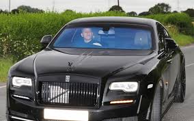 Hijos de inmigrante­s, marko acudió a la concentrac­ión con un rolls royce dorado. Man Utd News Lukaku Returns For Pre Season No Sign Of Pogba Football Sport Express Co Uk
