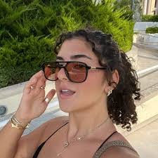 Amanda Conte's Instagram, Twitter & Facebook