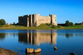 Harlech was completed from ground to battlements in just seven years under the guidance of gifted architect master james of st george. Best Castles In Wales Historic European Castles