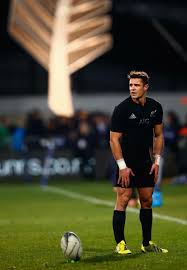 Black And Yellow Rugby Team Pin De Liz Morgan En All Blacks Nz Liga De Rugby Futbol Deportes