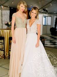 Taylor Swift S Best Friend Britany Maack Had 13 Other Bridesmaids See Their Dresses Taylor Swift Style Wedding Dresses For Girls Dresses
