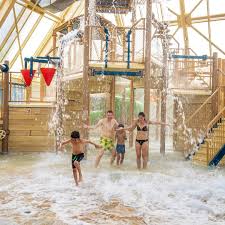 Ken Jij Het Water Playhouse In Port Zelande Al Dit Is Een Gigantisch Speelparadijs Met Waterspellen Zoals Glijbanen Waterpi Instagram Landmarks Travel