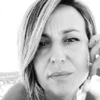 5 perfiles de «Angela Rey»