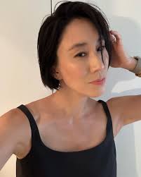 Halfway through NYFW and just now posting day two looks 👍🏼👍🏼👍🏼 sounds  about right for my track record! First 📷 by the always lovely  @styledumonde 🫶🏼