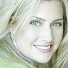 Kristen Noel Ross_百度百科