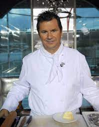 Originaire d'une normandie très originaire d'une normandie très riche en saveurs, christophe leroy se dirige, dès sa jeunesse, vers. Christophe Leroy Sa Bio Et Toute Son Actualite Elle