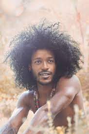 Pin Von Haare Auf Unusual And Delightful People Naturliche Frisuren Schwarze Manner Frisuren Gesicht