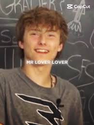 Is Aidan Sharp Single