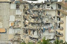 Closer look at champlain towers south, the florida building that partially collapsed. Sinsdzexv0chom
