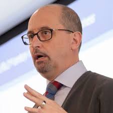 Businesses that underestimate dramatic pace of technological change, do so  at their peril