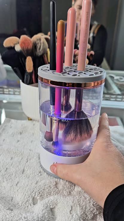 Máquina para Lavar Brochas de Maquillaje Eficaz