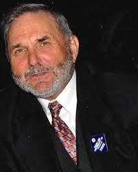 Lonnie Lockwood's Instagram, Twitter & Facebook