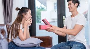 Present him with personalized diaries and pens, a formal shirt, kurta, flask and shot. Best Birthday Present For Girlfriend In 2021 Minglehacks
