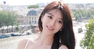 Nhan sắc bạn gái Huỳnh Hiểu Minh