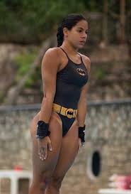 Por que você precisa de uma cadeira ergonômica? Olympic Diver Ingrid Oliveira Is A Huge Batman Fan 9gag